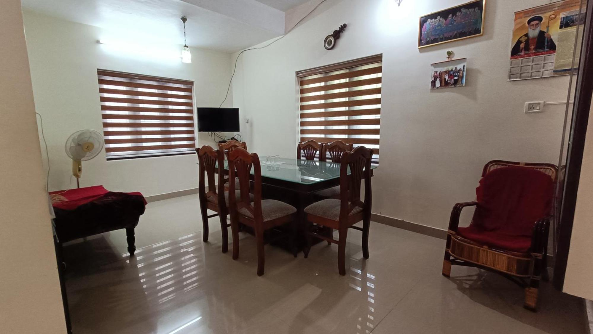 Mom'S Villa Nedumbassery Bagian luar foto