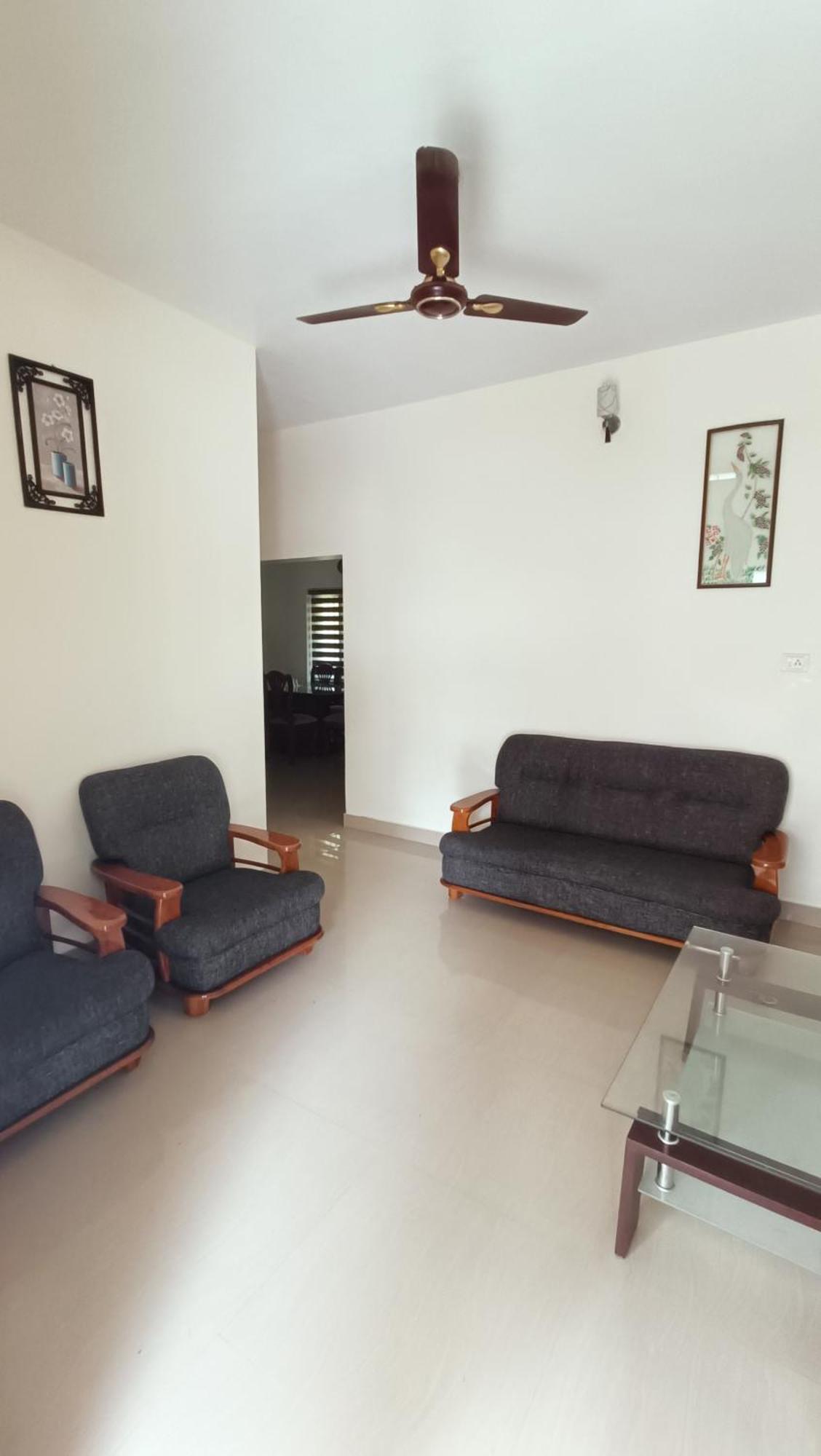 Mom'S Villa Nedumbassery Bagian luar foto